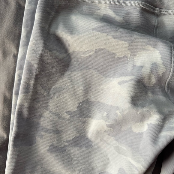 Lululemon Wunder Under HR 23” Jacquard - Picture 4 of 5